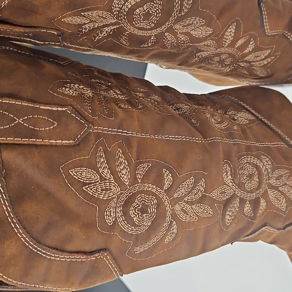 Rampage Brown Embroidered Western Heeled Boots - Picture 4 of 7